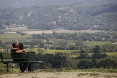 David Kennet and Regina Radisic take a break from hiking to enjoy more than the view on Shelf Road in Ojai, Calif., on Wednesday, April 22, 2011. (Photo by Victoria Linssen / Brooks Institute ©2011)
